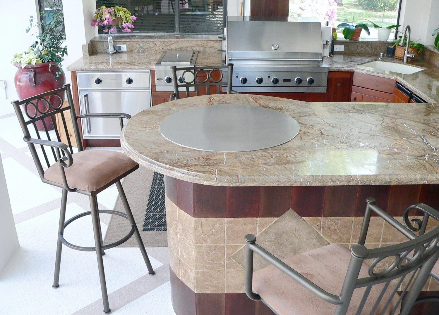 Cook-N-Dine 27.5" Dia Round Stainless Built In Teppanyaki - MO70 3 Cook-N-Dine 27.5" Dia Round Stainless Built In Teppanyaki - MO70 - Image 3